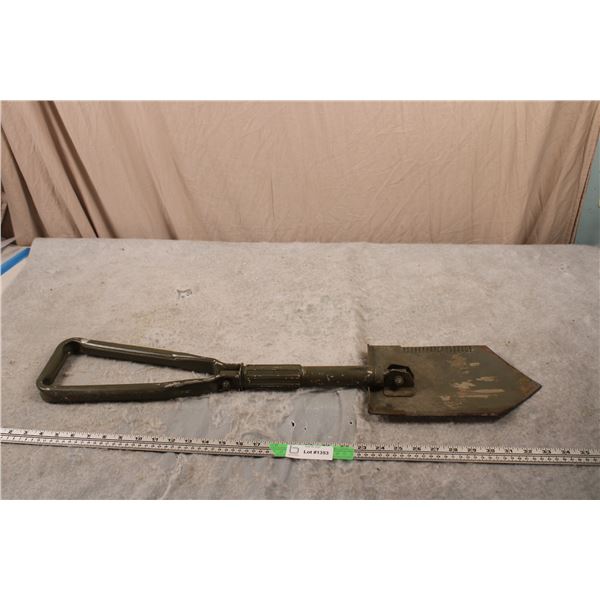 Military E-Tool - Foldable Trenching Shovel