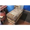 Image 1 : Shipping Trunk Vintage