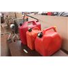 Image 4 : 3 Jerry Cans