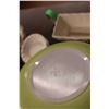 Image 5 : Pyrex Dishes and Misc Glassware