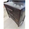Image 3 : Dresser w Mirror 34" x 32" x 17" - Plus Mirror 28" X 18"
