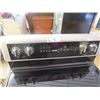 Image 3 : Whirlpool Stove - Stainless & Black - 5 Burner Convectional Oven 30"W