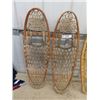 Image 2 : 2 Sets of Snowshoes