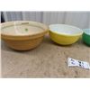 Image 3 : 5 Mixing Bowls- Some Pyrex