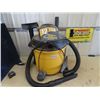 Image 1 : Dirt Hawg 5 HP 12 Gal Shop Vac