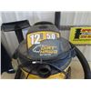 Image 2 : Dirt Hawg 5 HP 12 Gal Shop Vac