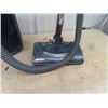 Image 3 : Kenmore Elegance Vacuum