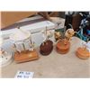 Image 3 : (BR) 8 Collectible Carousels- Some Musical others are Motion