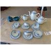 Image 1 : (LP) Teaset, Teapot  Cream & Sugar & 6 Cups & Saucers