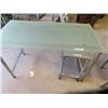 Image 3 : Computer Desk 28"x 47" x 23", Glass & Metal
