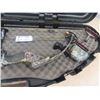 Image 3 : Golden Eagle Compound Bow w Arrow & Case