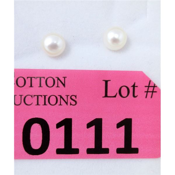 New 10 KT Gold Freshwater Pearl Stud Earrings