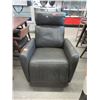 Image 1 : Grey Manual Recliner - Store Return