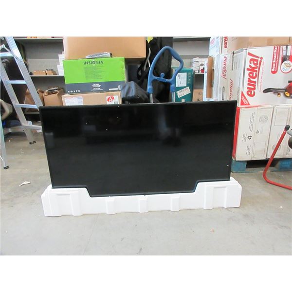 55" Vizio D55F2 LED TV with Remote -Tested Working