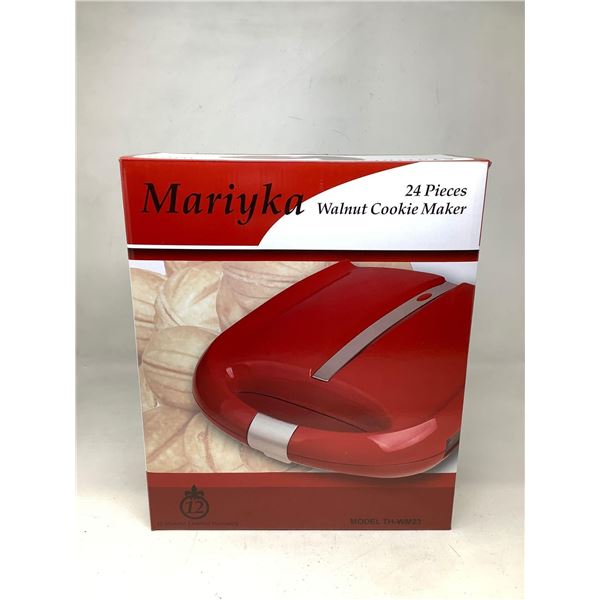 Mariyka 24 Piece Walnut Cookie Maker