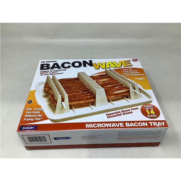 The Original Bacon Wave Microwave Tray