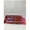 Image 1 : Twizzlers Extra Long- Cherry (3 x 652g)