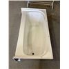 Image 2 : MAAX Fiberglass Shower Base - Bathtub - Mould: 141236-R