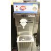 Image 3 : DUKE & SON DAIRY QUEEN SOFT SERVE ICE CREAM MACHINE