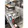 Image 4 : S/S 2 WELL SINK W/ DUAL DRAINBOARD W/ PRE RINSE