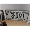 Image 3 : 1943, 1952, 1959 sask license plates