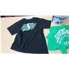 Image 3 : Saskatchewan Roughriders Medium Shirt, Metal Bucket and 2 Dish Towels