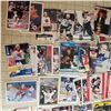 Image 5 : 200+ early 90s hockey trading cards