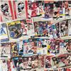 Image 9 : 200+ early 90s hockey trading cards