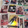 Image 6 : 200+ early 90s hockey trading cards