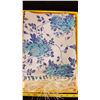 Image 4 : Yun Brocade Silk Runner / Scarf