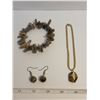 Image 1 : Tiger eye necklace, earrings, bracelet