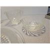 Image 4 : 6 Piece swirl glass & serving/display plate