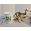 Image 2 : 2 elephant mugs, 2 ceramic (one piggy bank)