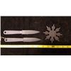 Image 2 : 2 Throwing Knives & Wall Decoration