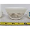 Image 3 : 3 Fire King bowls