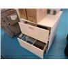 Image 2 : WHITE 2 DRAWER 33"W X 17"D X 37"H LATERAL FLOATING FILE CABINET