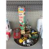 Image 1 : 12 Piece Lot of Vintage Toys & Vehicles
