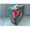 Image 2 : Makita 18V Compact Cordless Job Site Radio Model XRM02W New in Box