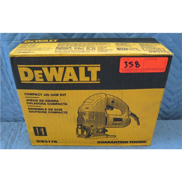 DeWalt Compact Jig Saw Kit Model DW317K New in Box