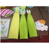 Image 14 : Multiple Plastic Baskets, Folding Chair, Bamboo Coasters, Chopsticks, Decorations, etc