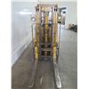 Image 2 : Toyota 7900-5 Propane Warehouse Forklift - 3764 Hours, Starts & Runs