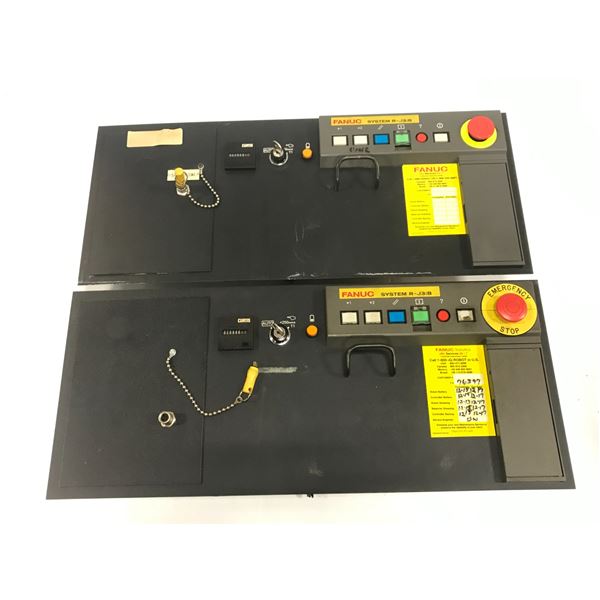 (2) FANUC A05B-2452-C158 OPERATORS PANEL