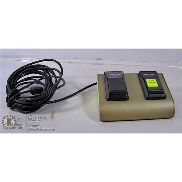 BEHRINGER FOOTSWITCH