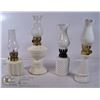 Image 1 : 4 SMALL VINTAGE OIL LAMPS