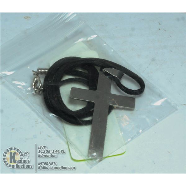 MENS STAINLESS STEEL CROSS