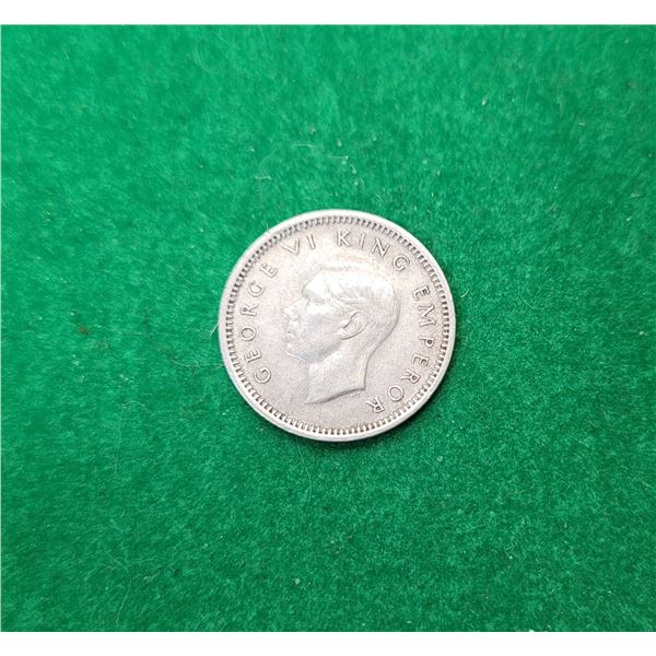 11)  NEW ZEALAND 3 PENCE COIN FROM 1940,