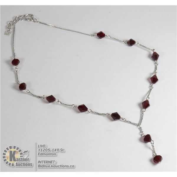 COSTUME JEWELRY RED COLORED STONES ON SILVER CHAIN