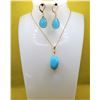 Image 1 : 25)  GOLD TONE WITH BLUE JADE DROP