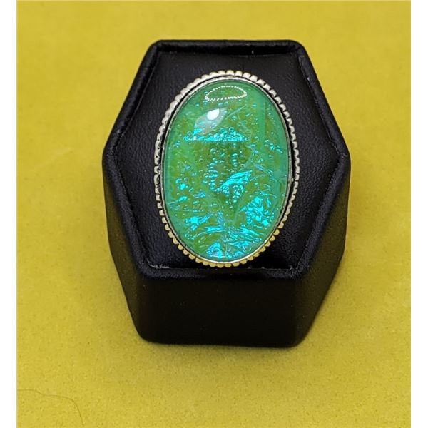 15)  OVAL PALE GREEN/BLUE AUSTRALIAN