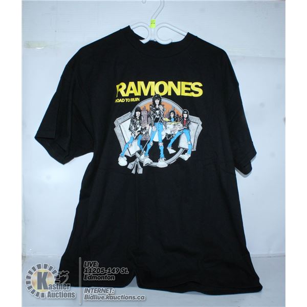 RAMONES ROAD TO RUIN BAND TEE. SIZE XL.